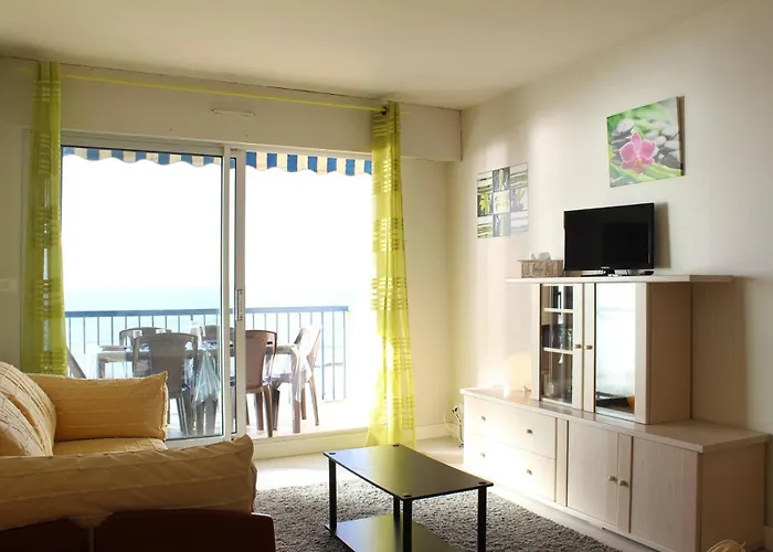 Lb520-001 2 Pieces Traversant Face - 4 Couchages Appartement *