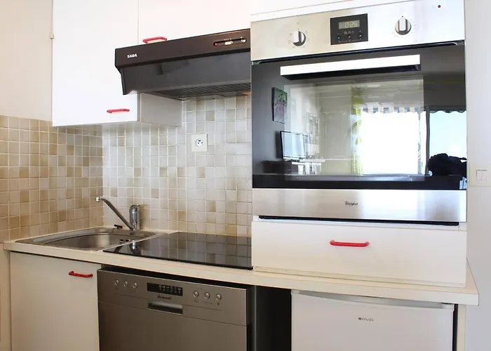 Lb520-001 2 Pieces Traversant Face - 4 Couchages Appartement